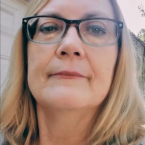 Meet your Posher, Glenda